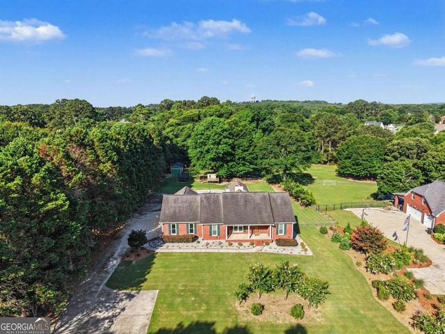 2822 Green Road, Loganville, GA 30052