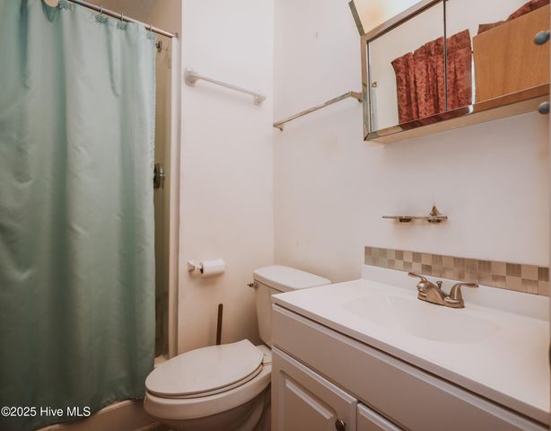 276 Goose Creek Road, Hubert, NC 28539