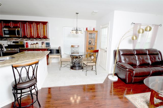 7218 Autumn Bluff Lane, Richmond, TX 77407