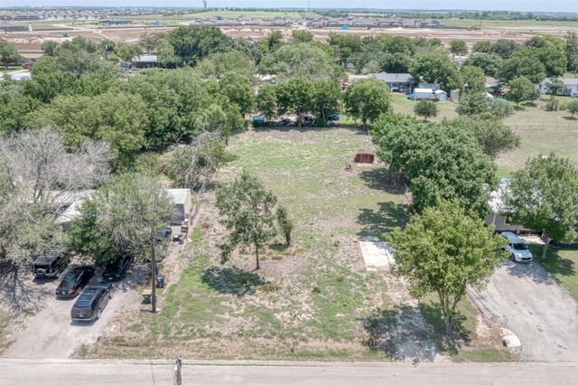143 Quail Ridge DR, Kyle, TX 78640