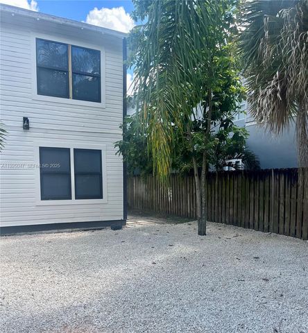 842 Himmarshee St 2, Fort Lauderdale, FL 33312