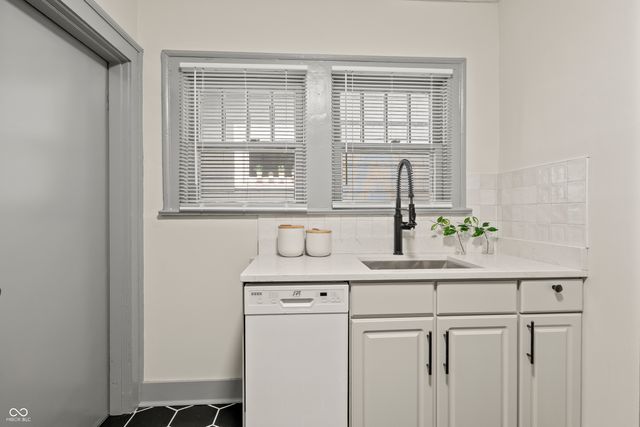 517 N Emerson Avenue, Indianapolis, IN 46219