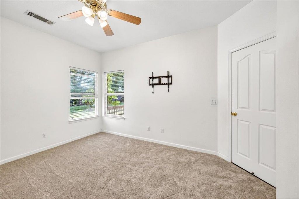 Image 48 of property listing at 1528 S Exeter Court, Visalia, CA 93292