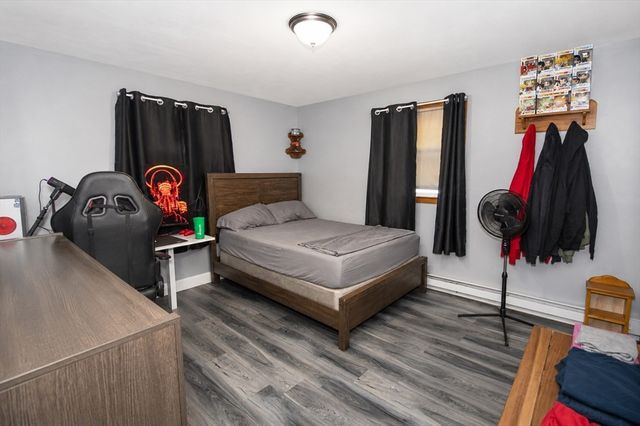 44 Schley St, Chicopee, MA 01020