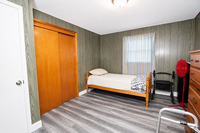 44 Schley St, Chicopee, MA 01020