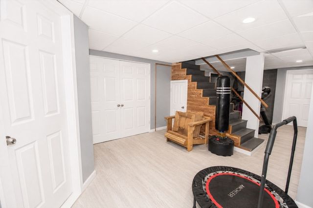 44 Schley St, Chicopee, MA 01020