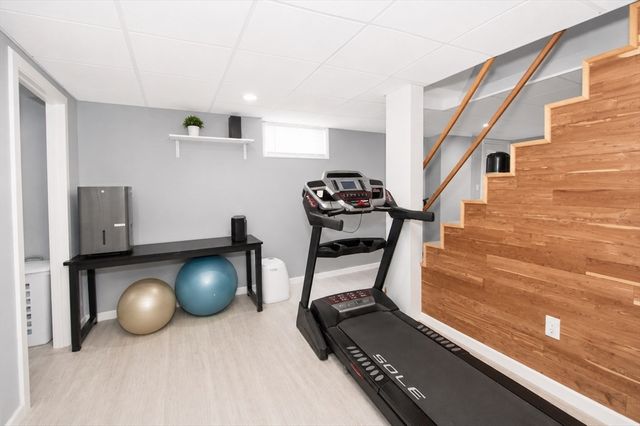 44 Schley St, Chicopee, MA 01020