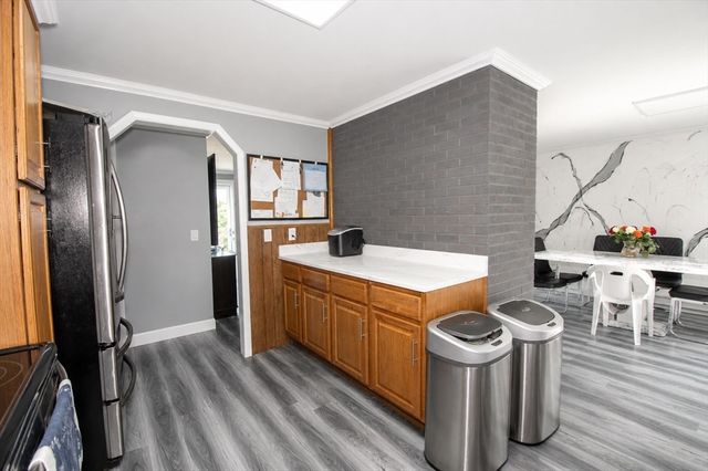 44 Schley St, Chicopee, MA 01020