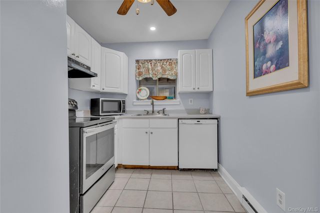 618 Fox Run Lane, Carmel, NY 10512