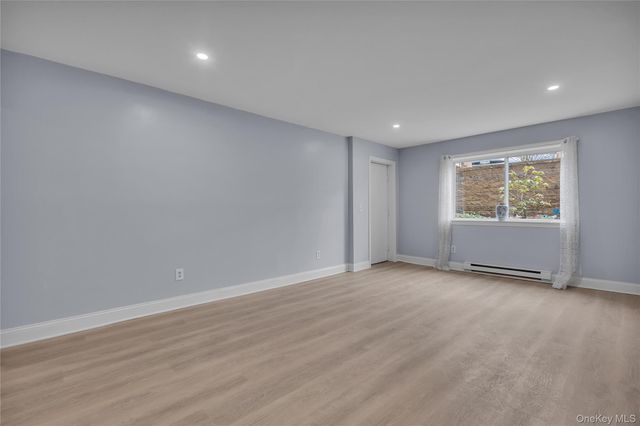618 Fox Run Lane, Carmel, NY 10512
