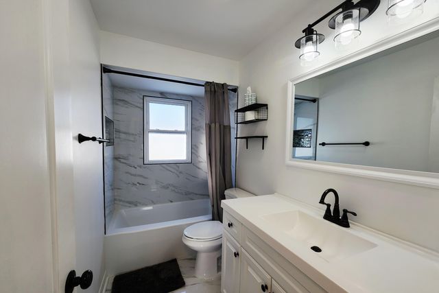 3303 Eder Street, Highland, IN 46322