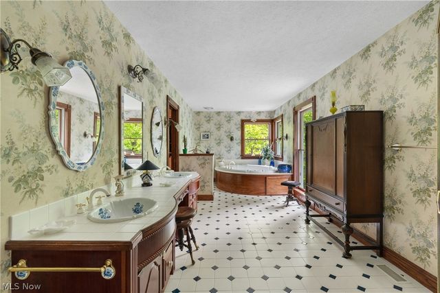 2658 High Hampton Trail, Cuyahoga Falls, OH 44223