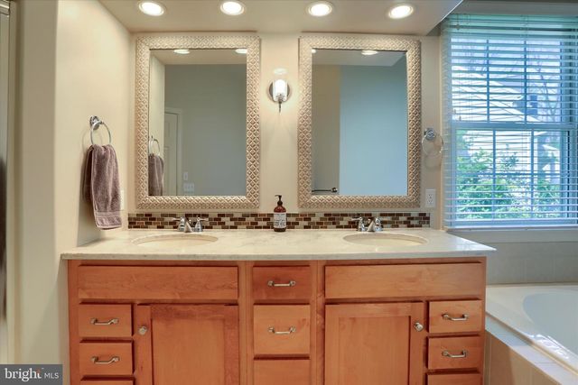 485 SEEDLING CT, Mechanicsburg, PA 17055