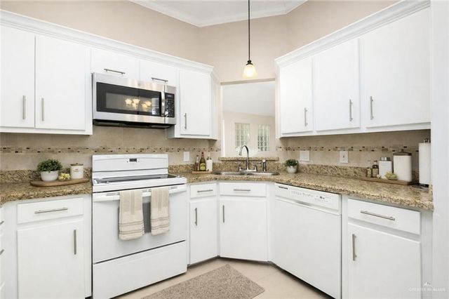 2015 Verdin Avenue, Mcallen, TX 78504