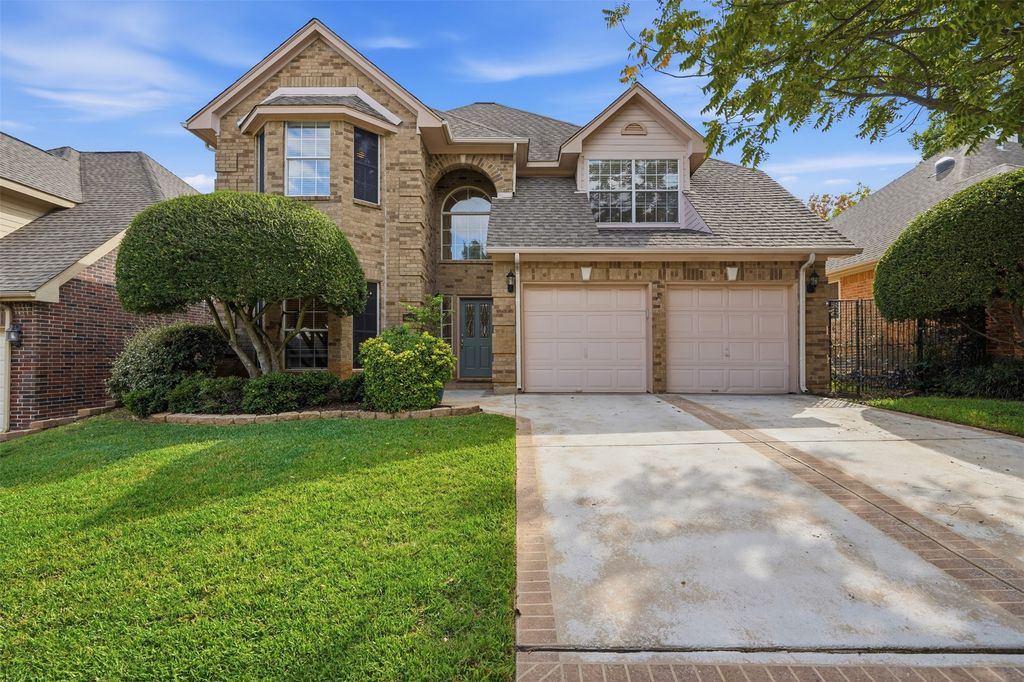 3018 Oak Cove Road, Arlington, TX 76017 — exterior
