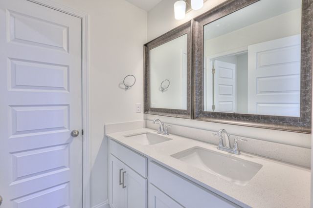 2098 Layla Lane, White House, TN 37188