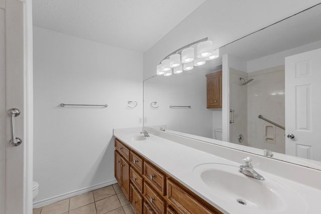 1002 Shell Avenue, Cleveland, TX 77327