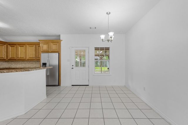 1002 Shell Avenue, Cleveland, TX 77327
