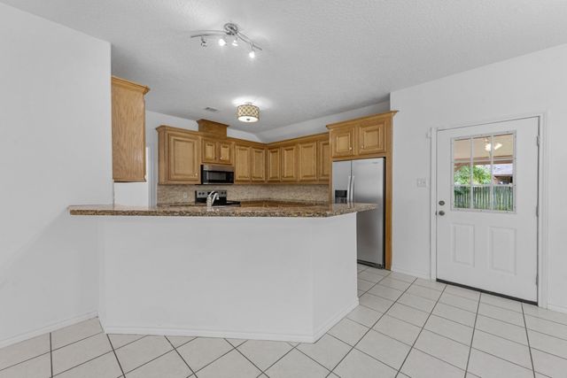 1002 Shell Avenue, Cleveland, TX 77327