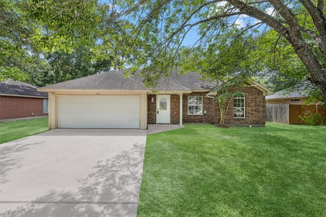 1002 Shell Avenue, Cleveland, TX 77327