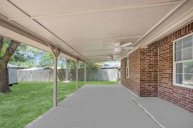 1002 Shell Avenue, Cleveland, TX 77327