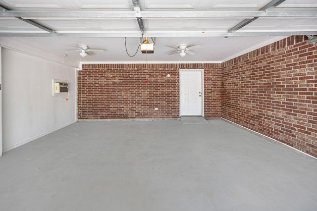 1002 Shell Avenue, Cleveland, TX 77327