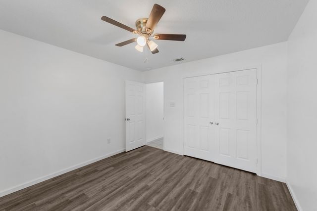 1002 Shell Avenue, Cleveland, TX 77327