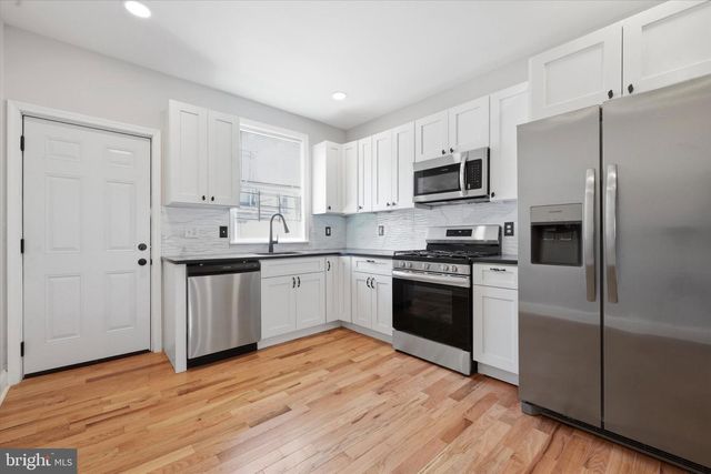 1834 E ALBERT ST, Philadelphia, PA 19125