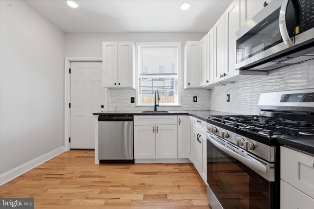 1834 E ALBERT ST, Philadelphia, PA 19125