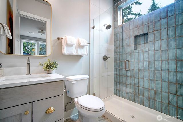 12812 NE 65th Lane, Kirkland, WA 98033