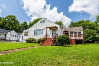 1703 NE Charles Drive, Knoxville, TN 37918