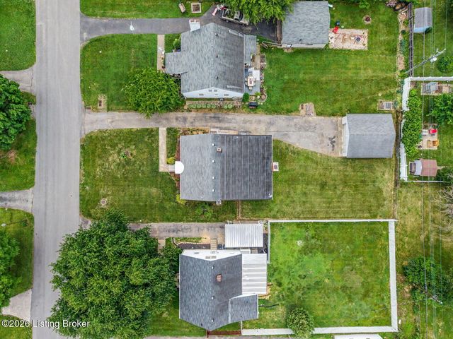 4017 Gloucester Rd, Louisville, KY 40207