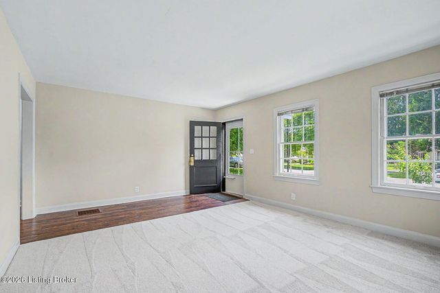 4017 Gloucester Rd, Louisville, KY 40207