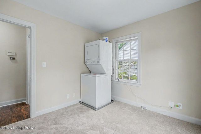 4017 Gloucester Rd, Louisville, KY 40207