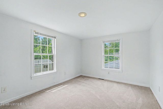 4017 Gloucester Rd, Louisville, KY 40207