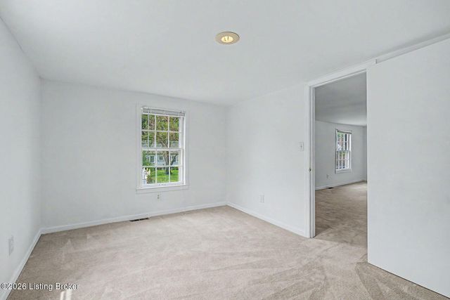 4017 Gloucester Rd, Louisville, KY 40207