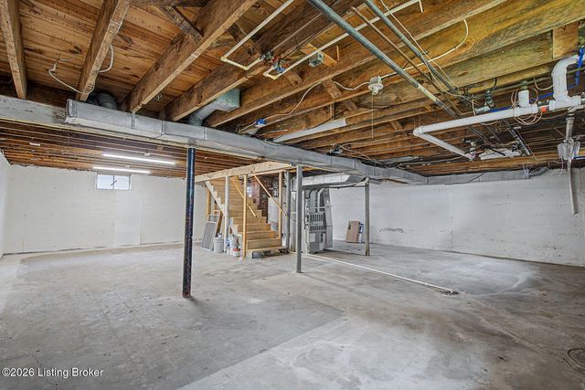 4017 Gloucester Rd, Louisville, KY 40207
