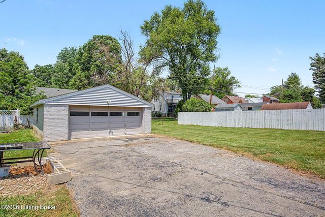 4017 Gloucester Rd, Louisville, KY 40207