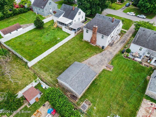 4017 Gloucester Rd, Louisville, KY 40207