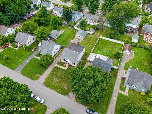 4017 Gloucester Rd, Louisville, KY 40207