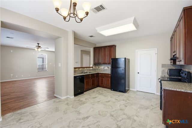 280 Cordero Drive, San Marcos, TX 78666