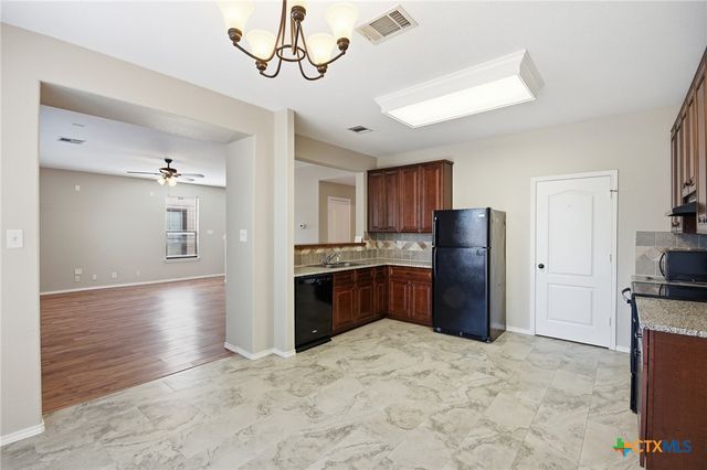 280 Cordero Drive, San Marcos, TX 78666