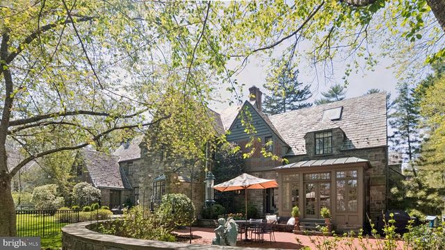517 FISHERS RD, Bryn Mawr, PA 19010