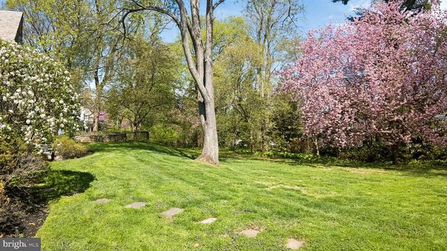 517 FISHERS RD, Bryn Mawr, PA 19010