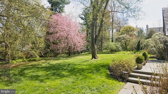 517 FISHERS RD, Bryn Mawr, PA 19010