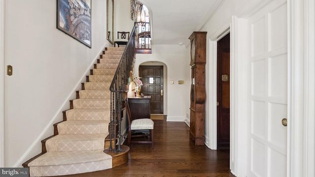 517 FISHERS RD, Bryn Mawr, PA 19010