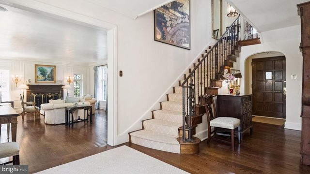 517 FISHERS RD, Bryn Mawr, PA 19010