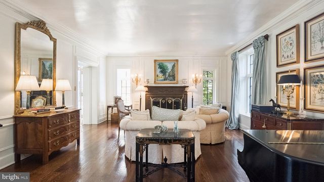 517 FISHERS RD, Bryn Mawr, PA 19010