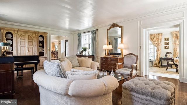 517 FISHERS RD, Bryn Mawr, PA 19010