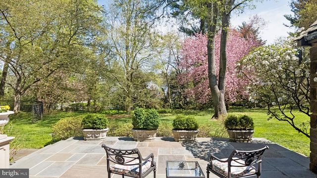 517 FISHERS RD, Bryn Mawr, PA 19010